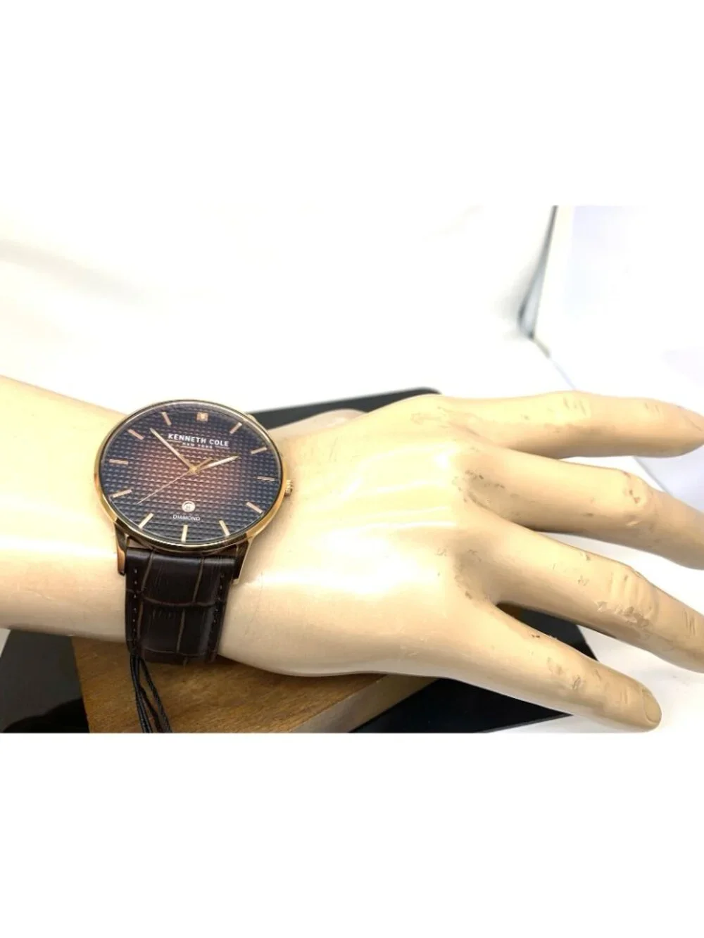 Kenneth Cole Men's Watch Brown Dial Rose Gold Tone Case Leather Strap 42mm